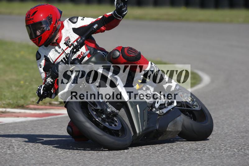 /Archiv-2024/49 29.07.2024 Dunlop Ride und Test Day ADR/Gruppe gelb/11